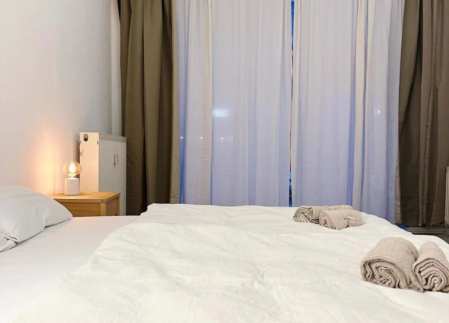 Room In Shared Apartment In Berlin-Kreuzberg 0*, 베를린