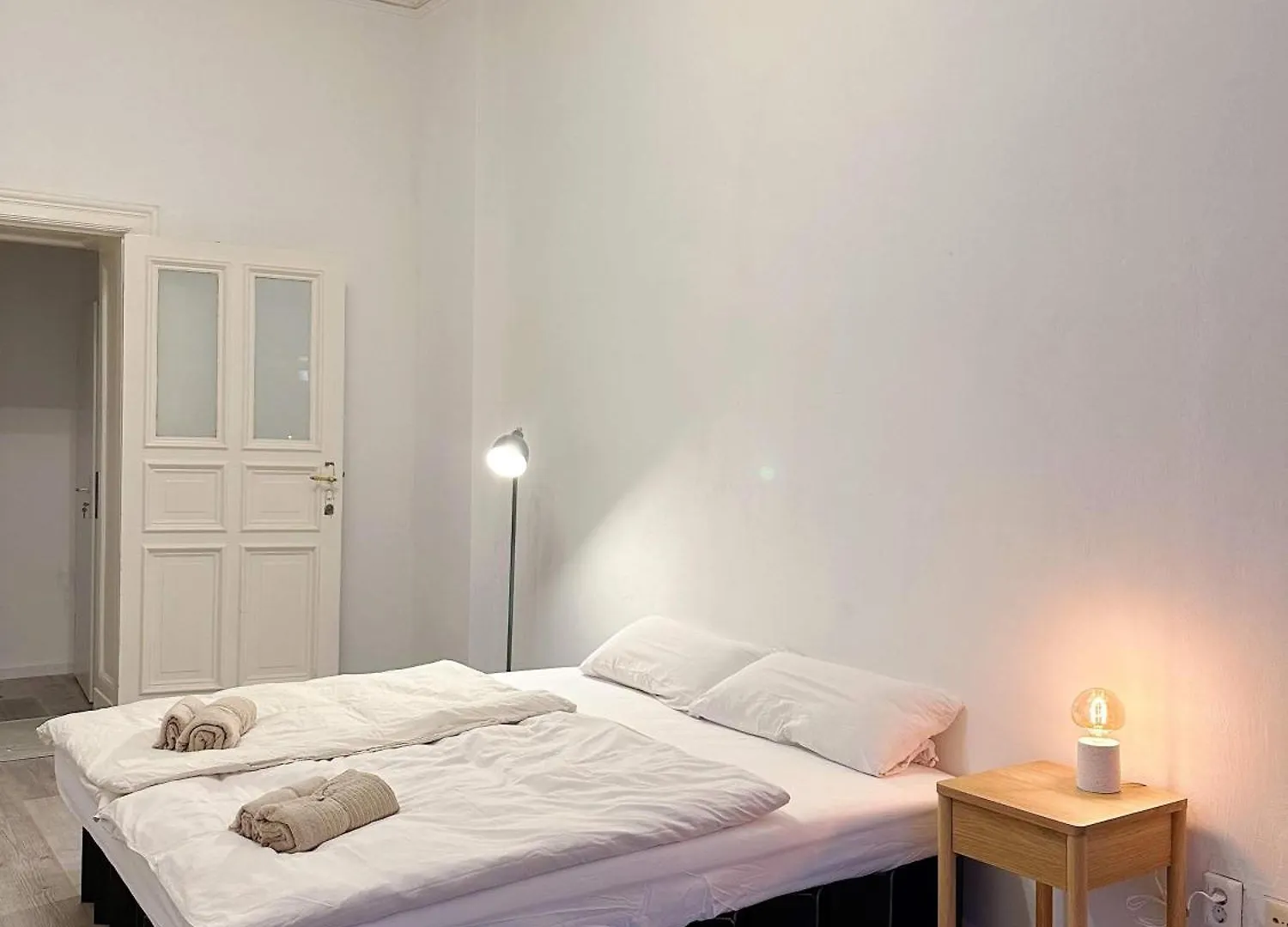 Room In Shared Apartment In Berlin-Kreuzberg 독일