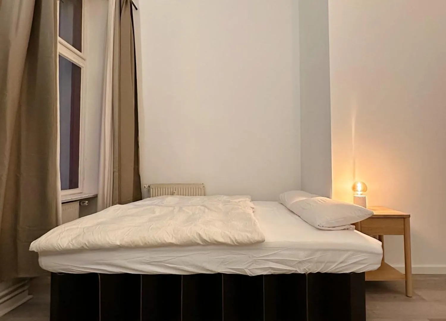 Room In Shared Apartment In Berlin-Kreuzberg 베를린